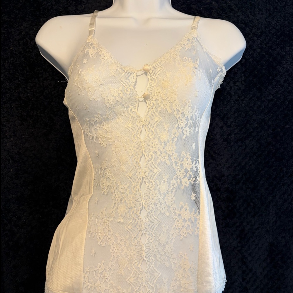 Vintage Vanity Fair Lace Panel Chemise in Cream - Picture 5 of 9